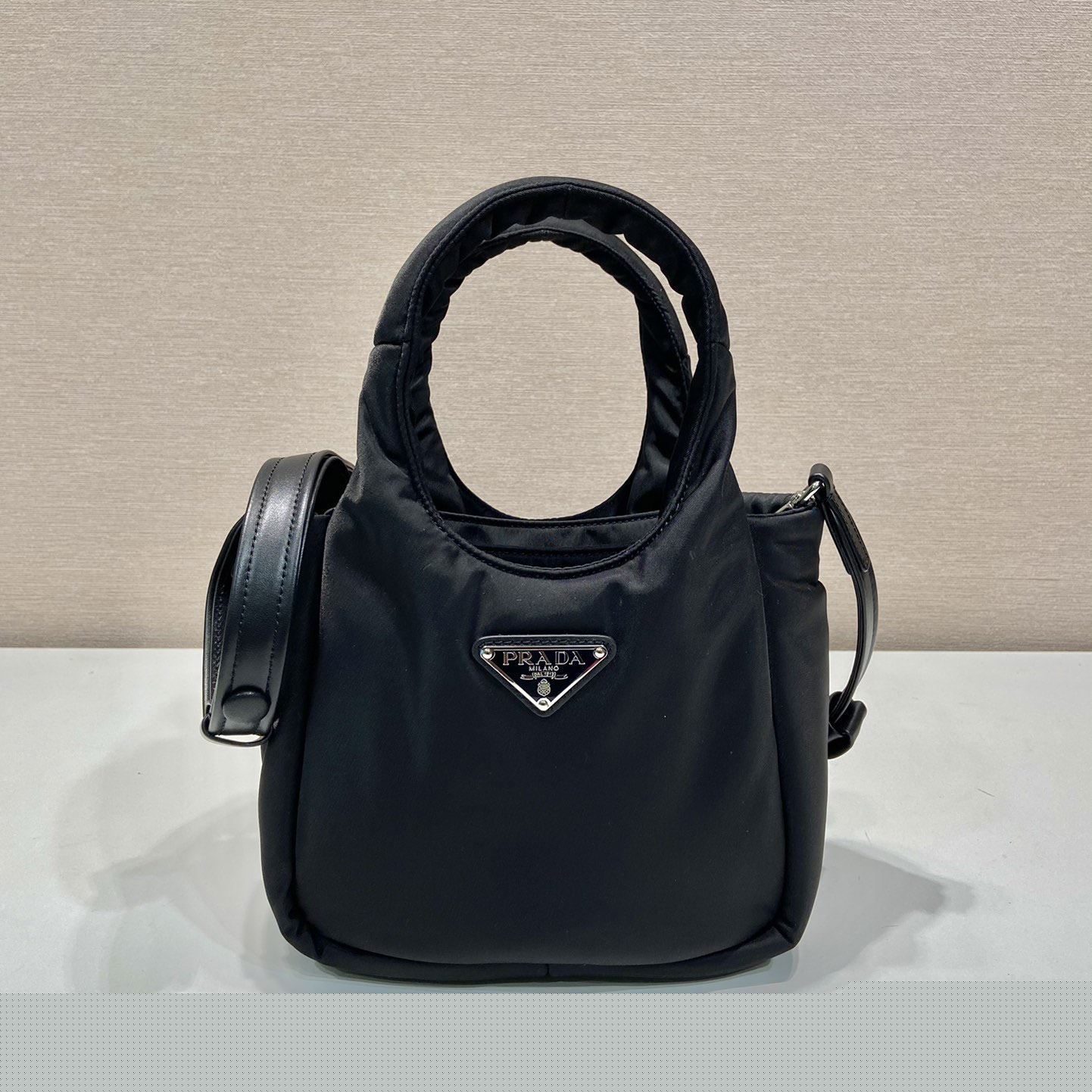 Pra*a bucket bags